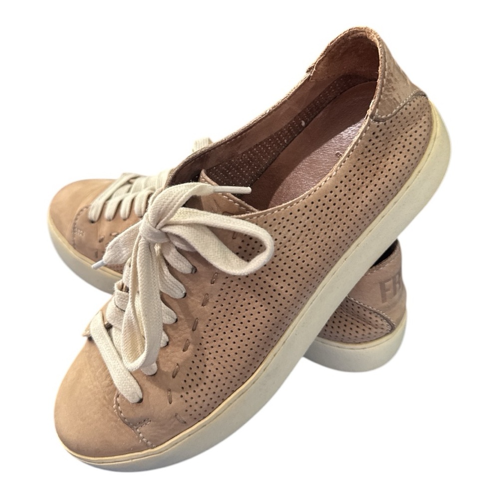 FRYE Women's Ivy Low Lace Tie Up Sneakers in Taupe Size 7.5